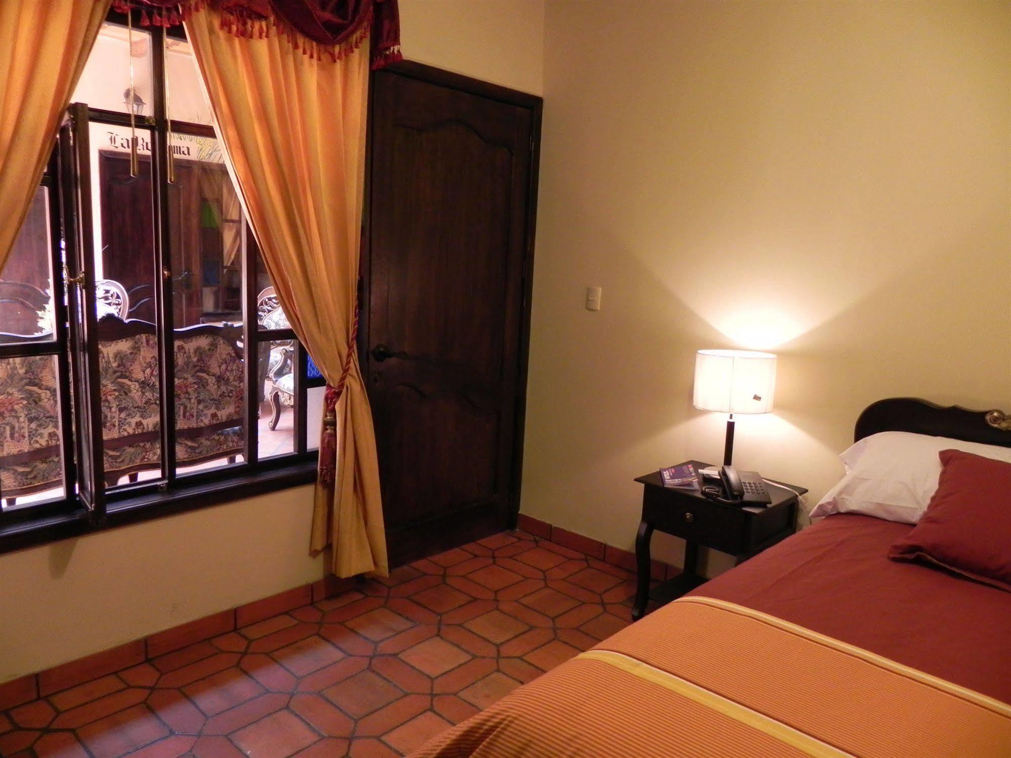 Hotel Vieja Mansion Cuenca Exterior photo